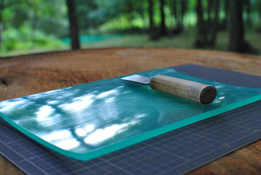 三重県松阪市　レザークラフト
かンバラレザーワークス
イメージ画像　革をカットする道具